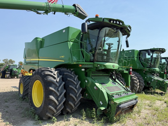2018 John Deere S780 Combine