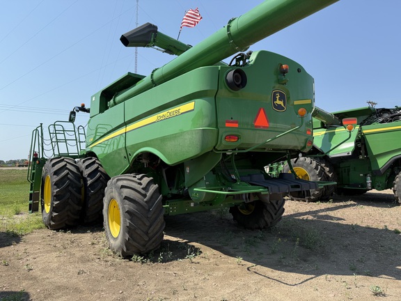 2018 John Deere S780 Combine