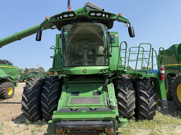 2018 John Deere S780 Combine