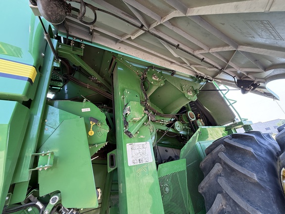 2018 John Deere S780 Combine