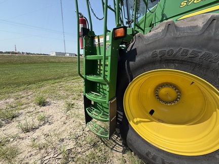 2018 John Deere S780 Combine