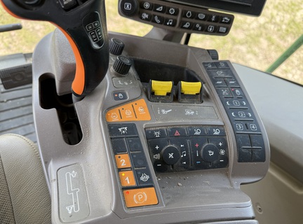 2018 John Deere S780 Combine