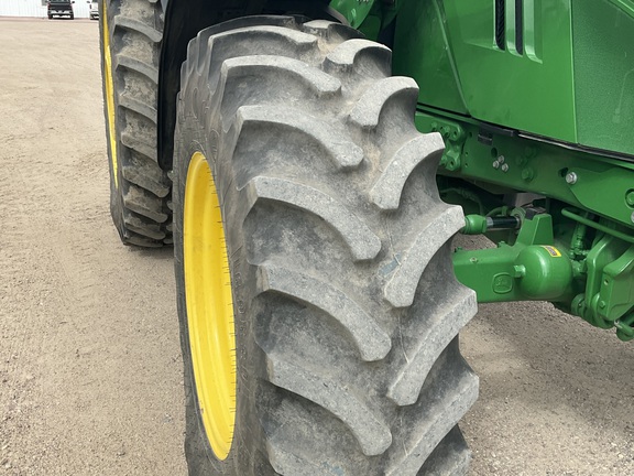 2015 John Deere 6195R Tractor