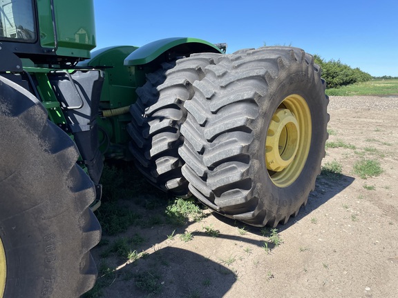 2014 John Deere 9560R Tractor 4WD