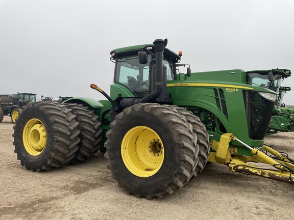 2014 John Deere 9560R Tractor 4WD