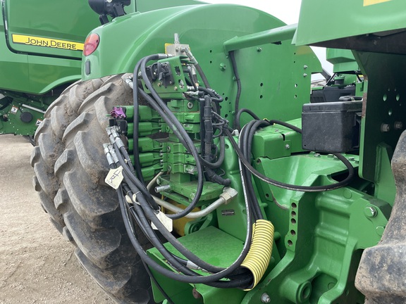 2014 John Deere 9560R Tractor 4WD