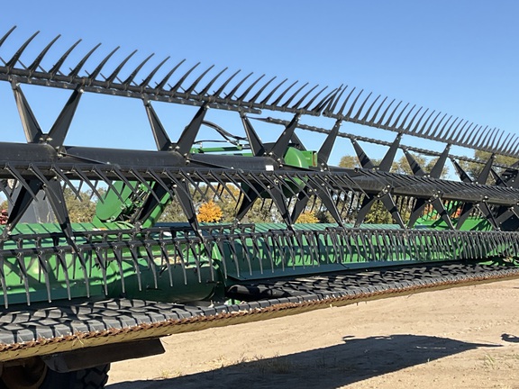 2022 John Deere RD45F Header Combine