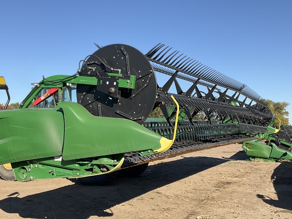 2022 John Deere RD45F Header Combine