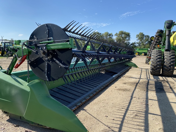 2017 John Deere 645FD Header Combine