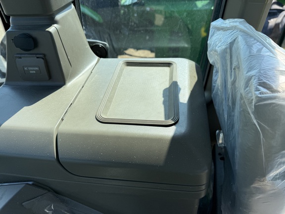 2024 John Deere 9R 590 Tractor 4WD