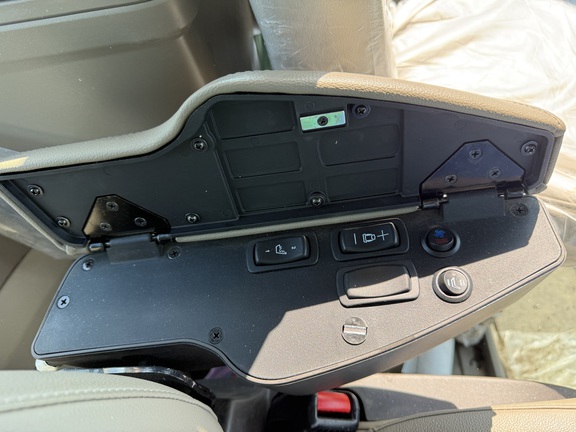 2024 John Deere 9R 590 Tractor 4WD