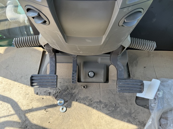 2024 John Deere 9R 590 Tractor 4WD