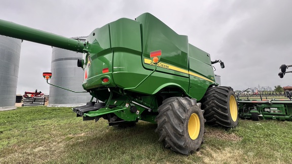 2024 John Deere S770 Combine