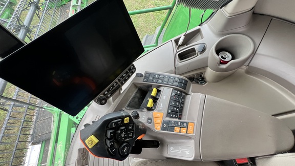 2024 John Deere S770 Combine