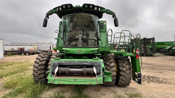 2024 John Deere S780 Combine