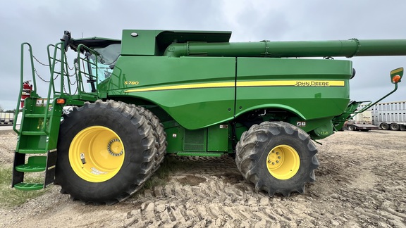 2024 John Deere S780 Combine