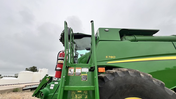 2024 John Deere S780 Combine