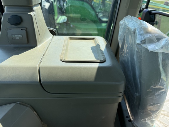 2024 John Deere 9R 590 Tractor 4WD