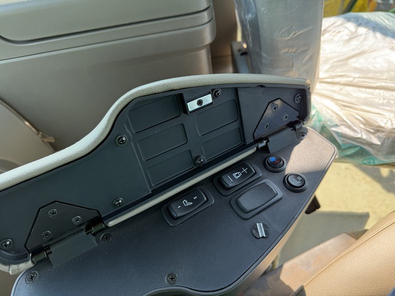 2024 John Deere 9R 590 Tractor 4WD