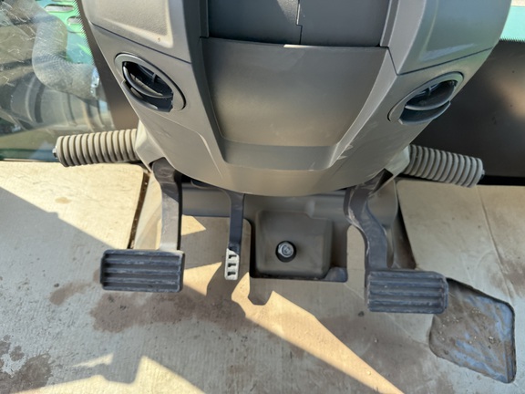 2024 John Deere 9R 590 Tractor 4WD