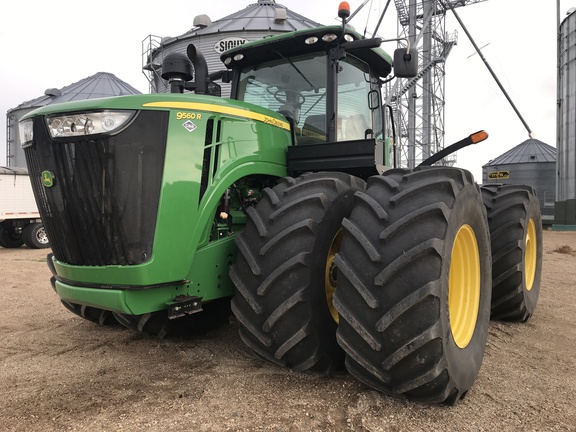 2012 John Deere 9560R Tractor 4WD