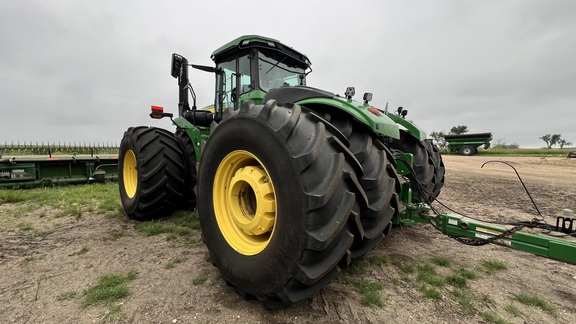 2024 John Deere 9R 590 Tractor 4WD