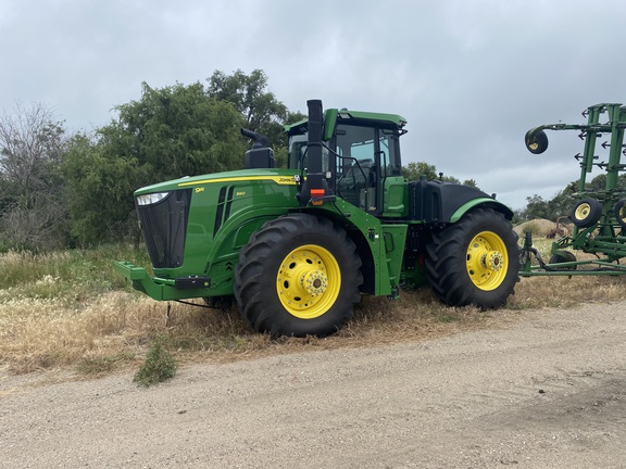 2024 John Deere 9R 390 Tractor 4WD