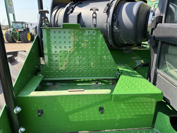 2024 John Deere 9R 390 Tractor 4WD