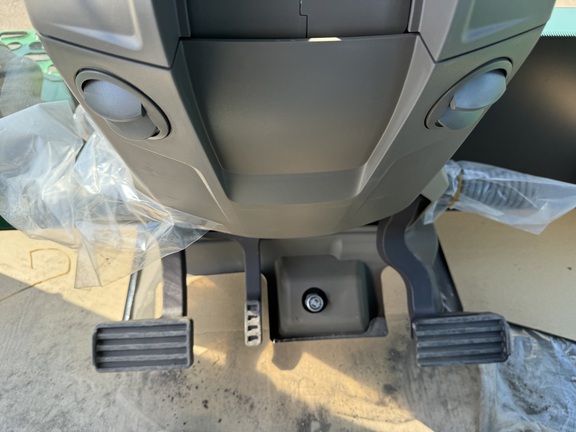 2024 John Deere 9R 390 Tractor 4WD