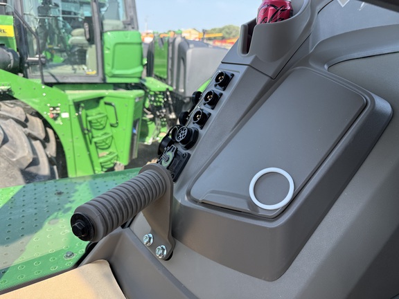 2024 John Deere 9R 390 Tractor 4WD