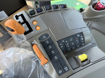 2024 John Deere 9R 390 Tractor 4WD