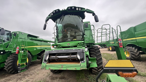 2024 John Deere S770 Combine