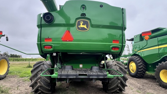 2024 John Deere S770 Combine