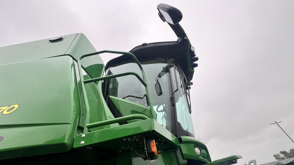 2024 John Deere S770 Combine