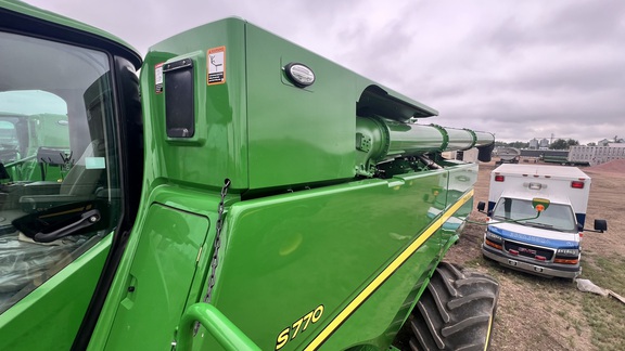 2024 John Deere S770 Combine