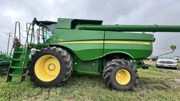2024 John Deere S770 Combine