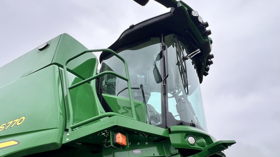 2024 John Deere S770 Combine