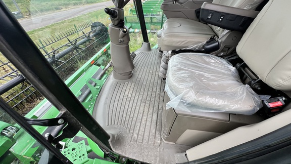 2024 John Deere S770 Combine