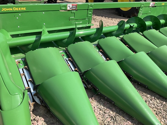 2024 John Deere C8R Header Corn Head