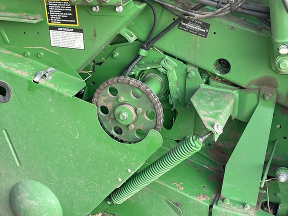 2022 John Deere 560M Baler/Round