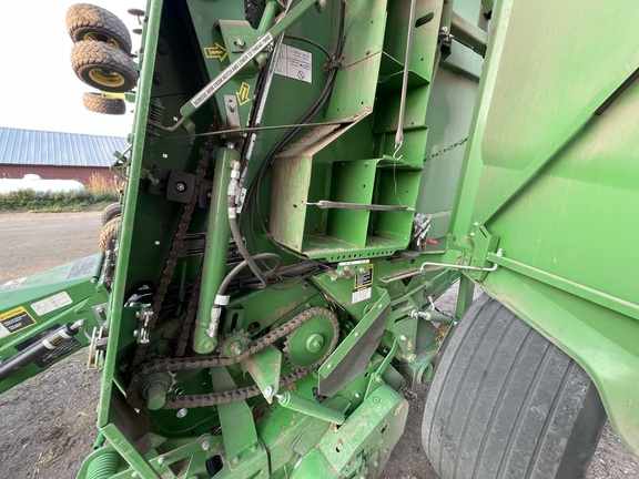 2022 John Deere 560M Baler/Round