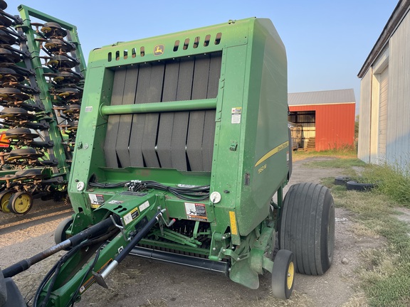 2022 John Deere 560M Baler/Round