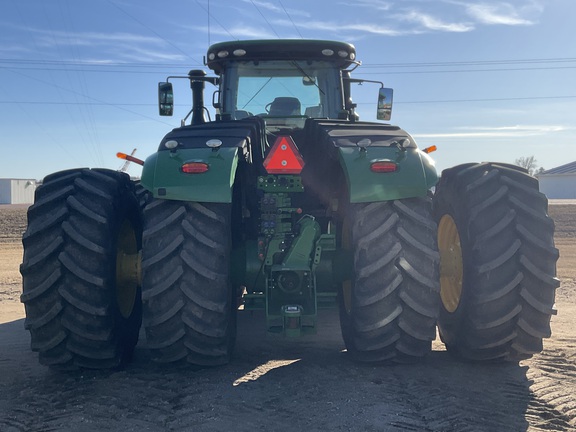 2017 John Deere 9520R Tractor 4WD