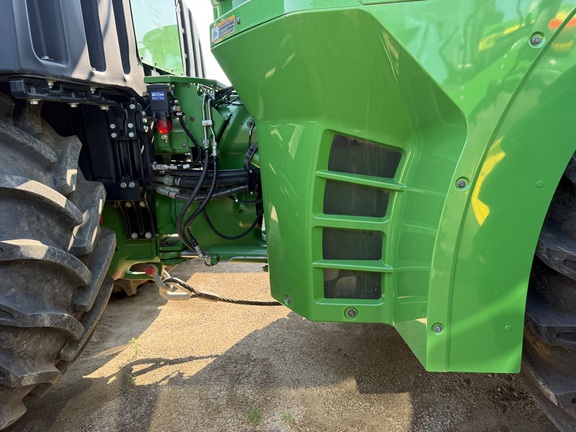 2017 John Deere 9520R Tractor 4WD