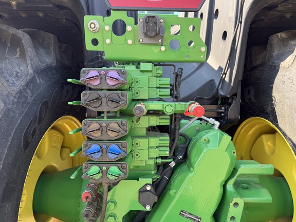 2017 John Deere 9520R Tractor 4WD