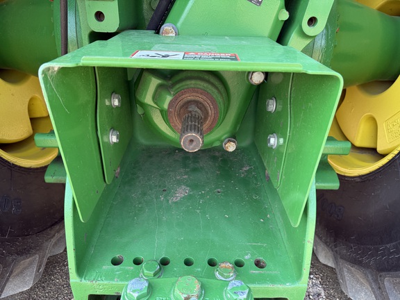 2017 John Deere 9520R Tractor 4WD