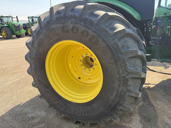 2017 John Deere 9520R Tractor 4WD