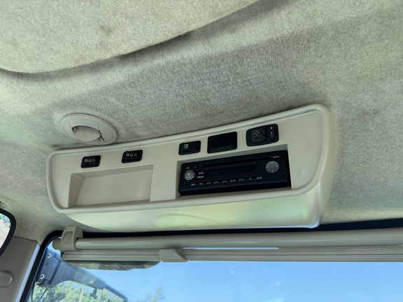 2017 John Deere 9520R Tractor 4WD