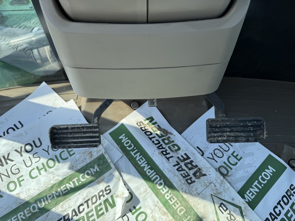 2017 John Deere 9520R Tractor 4WD