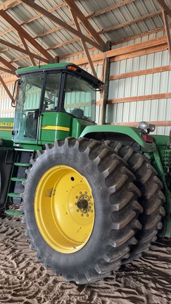 2006 John Deere 9220 Tractor 4WD